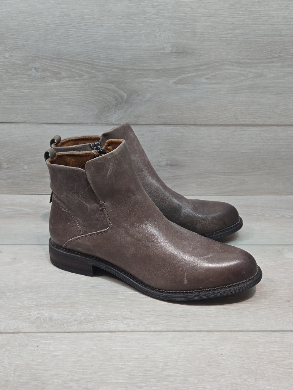 Franco Sarto Women's Hyla Leather Ankle Boots Shoes Chealsy Sz 9.5M